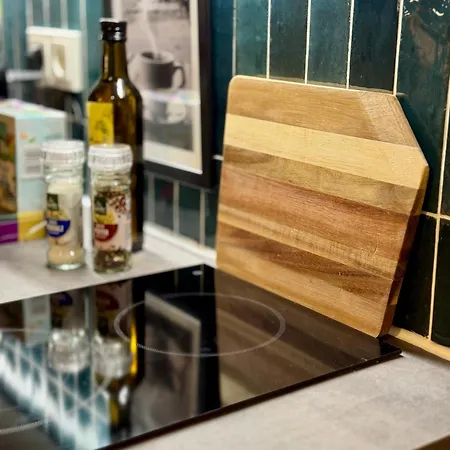 Vinoloft Boutique - Weinberge - Parkplatz & Netflix *